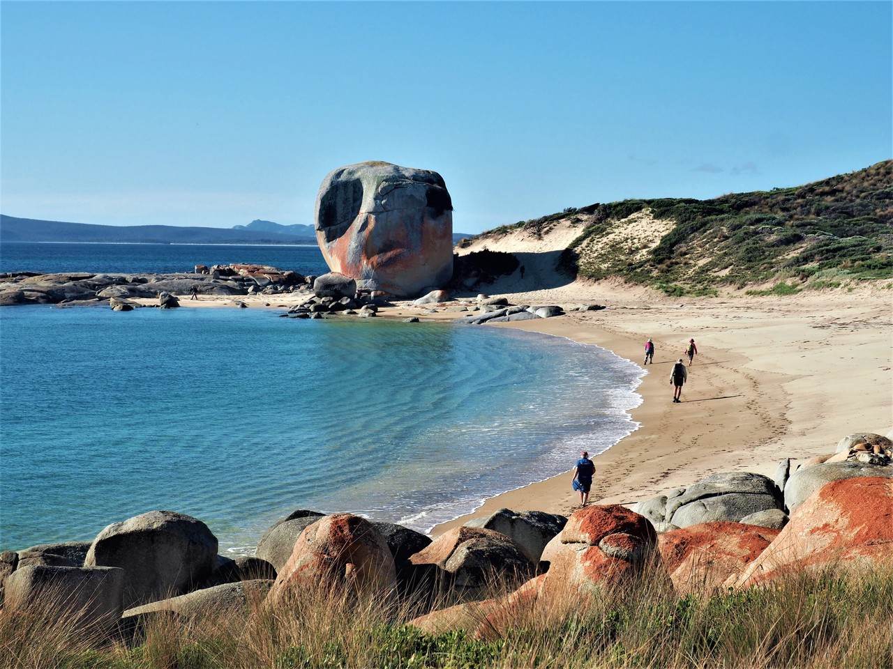 Castle Rock, Flinders Island - Geoff Morffew